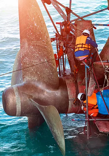 Mantenimiento a hélices de paso controlable.